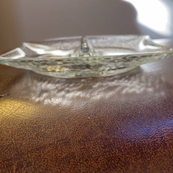 Vintage/cool  Holiday Inn Embossed Ashtray - Picture 3 of 7